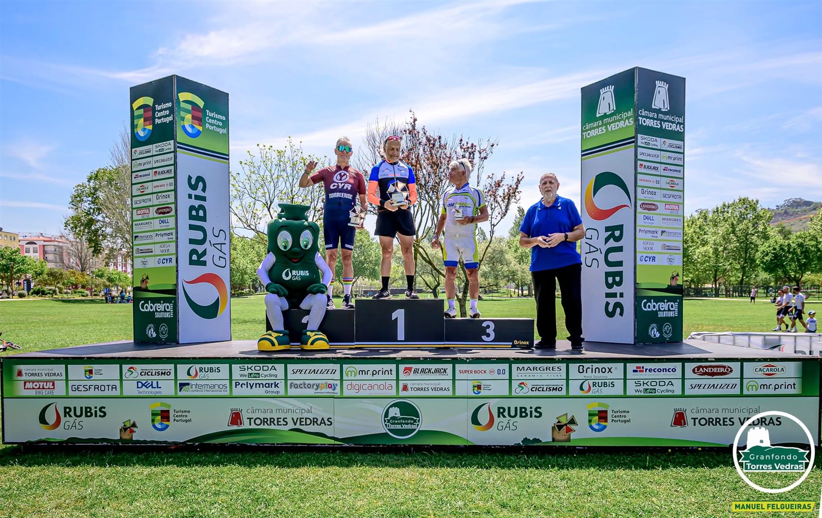 Sobe e Desce Team no Granfondo Torres Vedras 2026